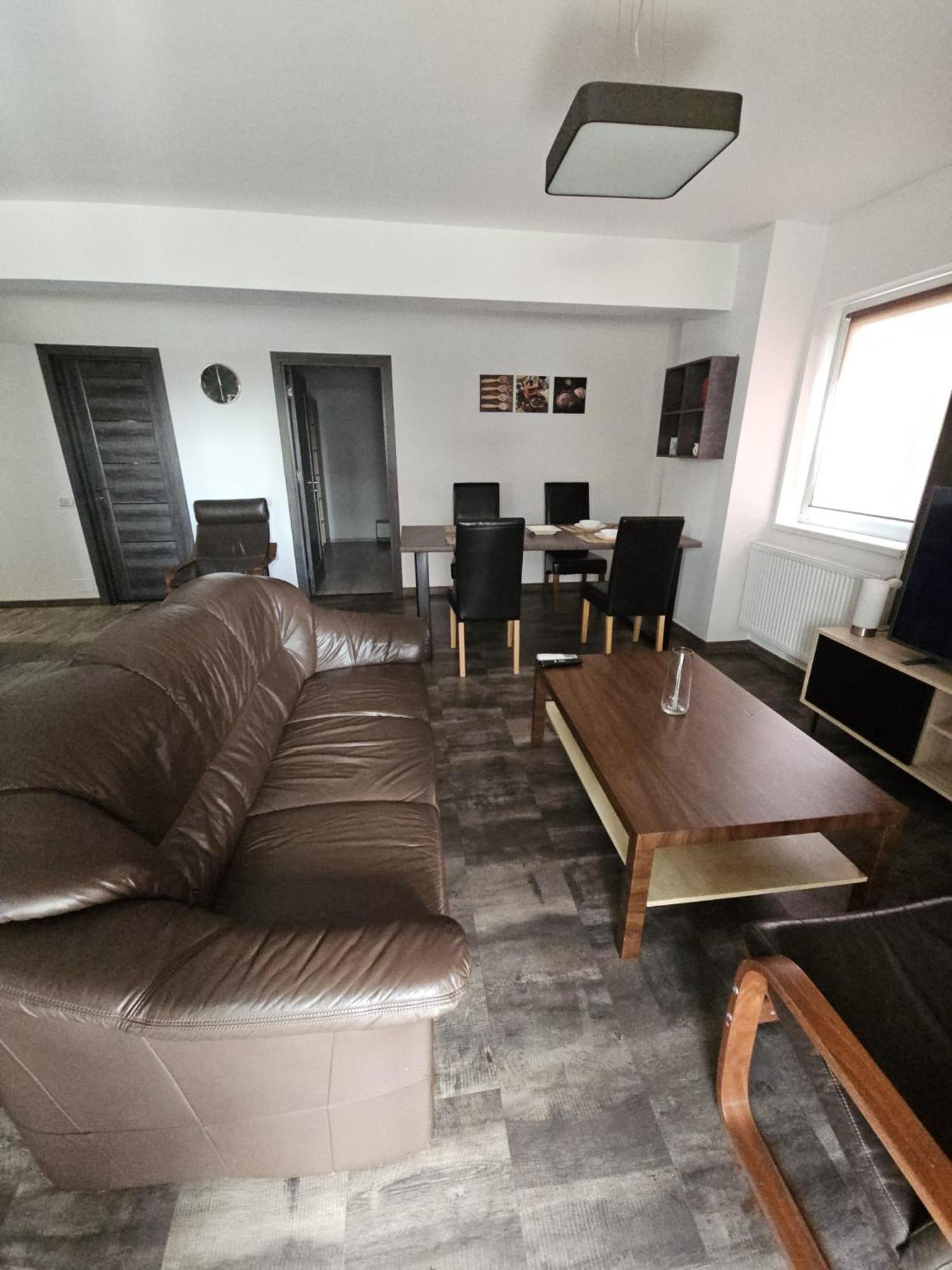 Lotus Area On Apartman Nagyvárad Kültér fotó
