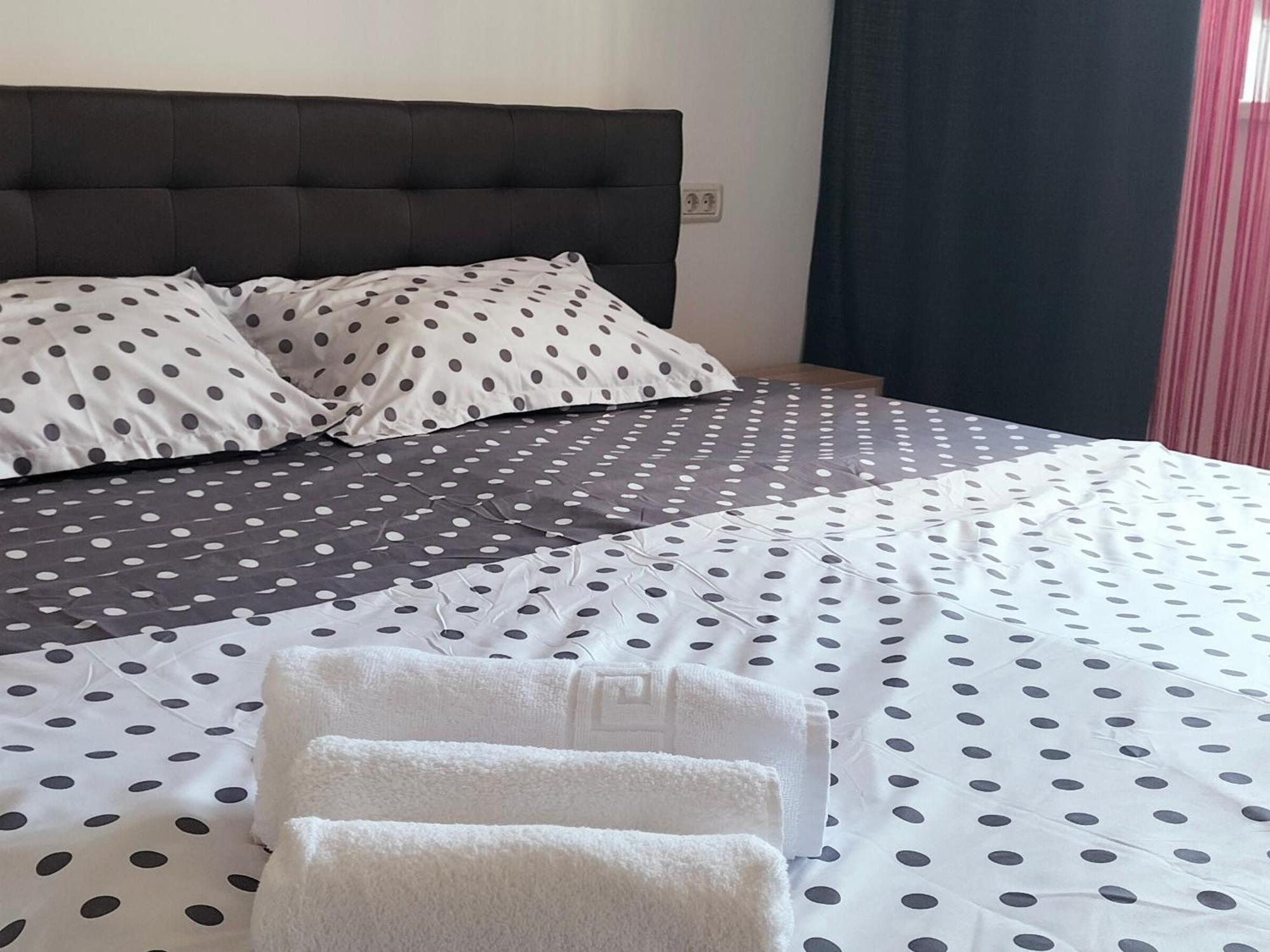 Lotus Area On Apartman Nagyvárad Kültér fotó